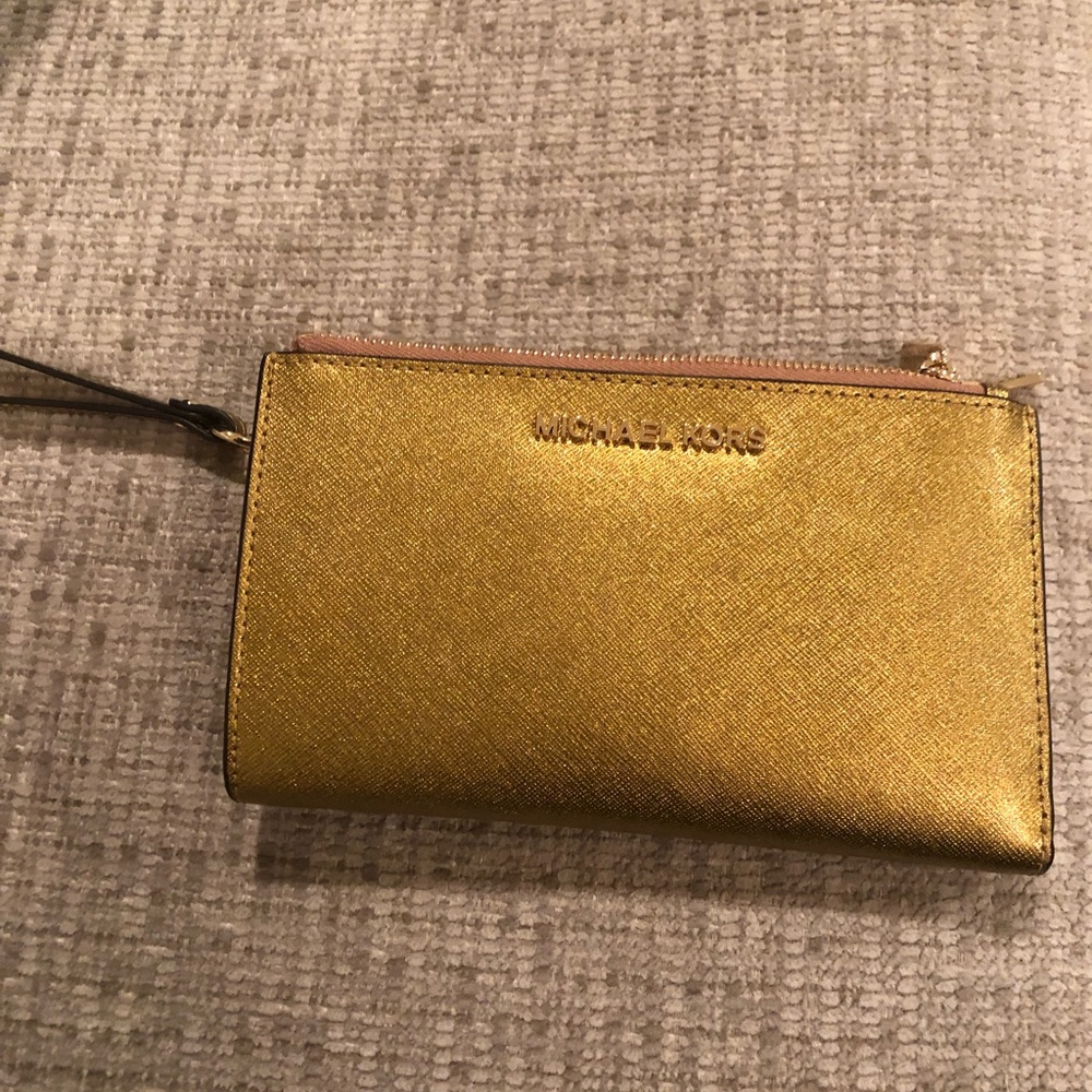 Michael Kors Gold leather wristlet wallet -New!